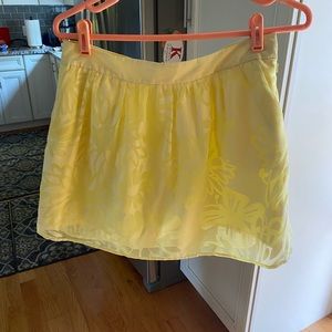 Lilly Pulitzer buttercup yellow size 6 skirt